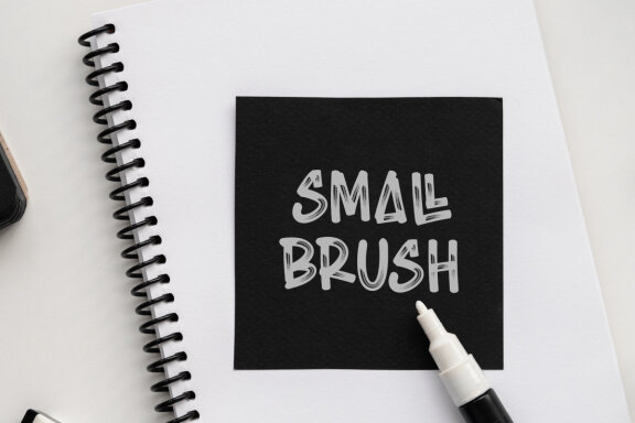 Small Brush FREE Font