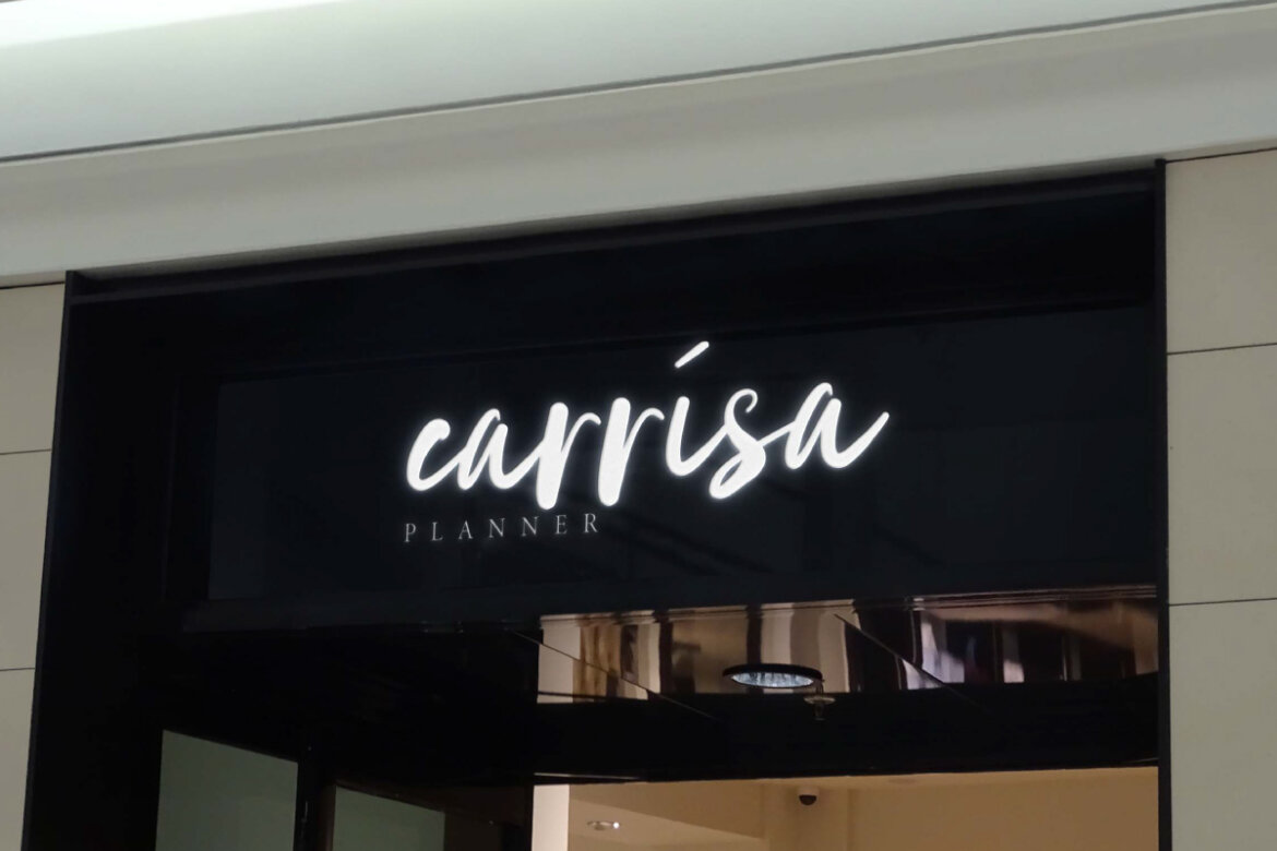 Aromatic Love FREE Font - view 3