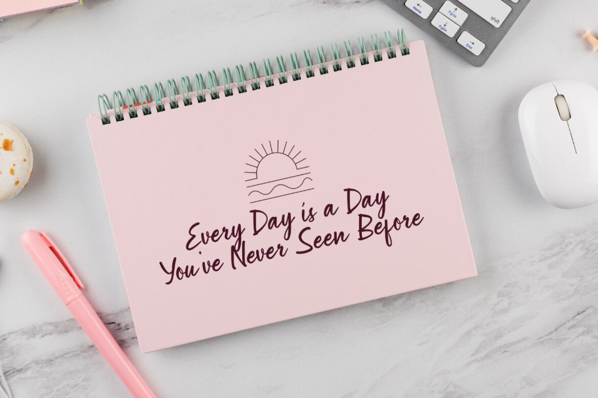 Super Dreamer FREE Font - view 3