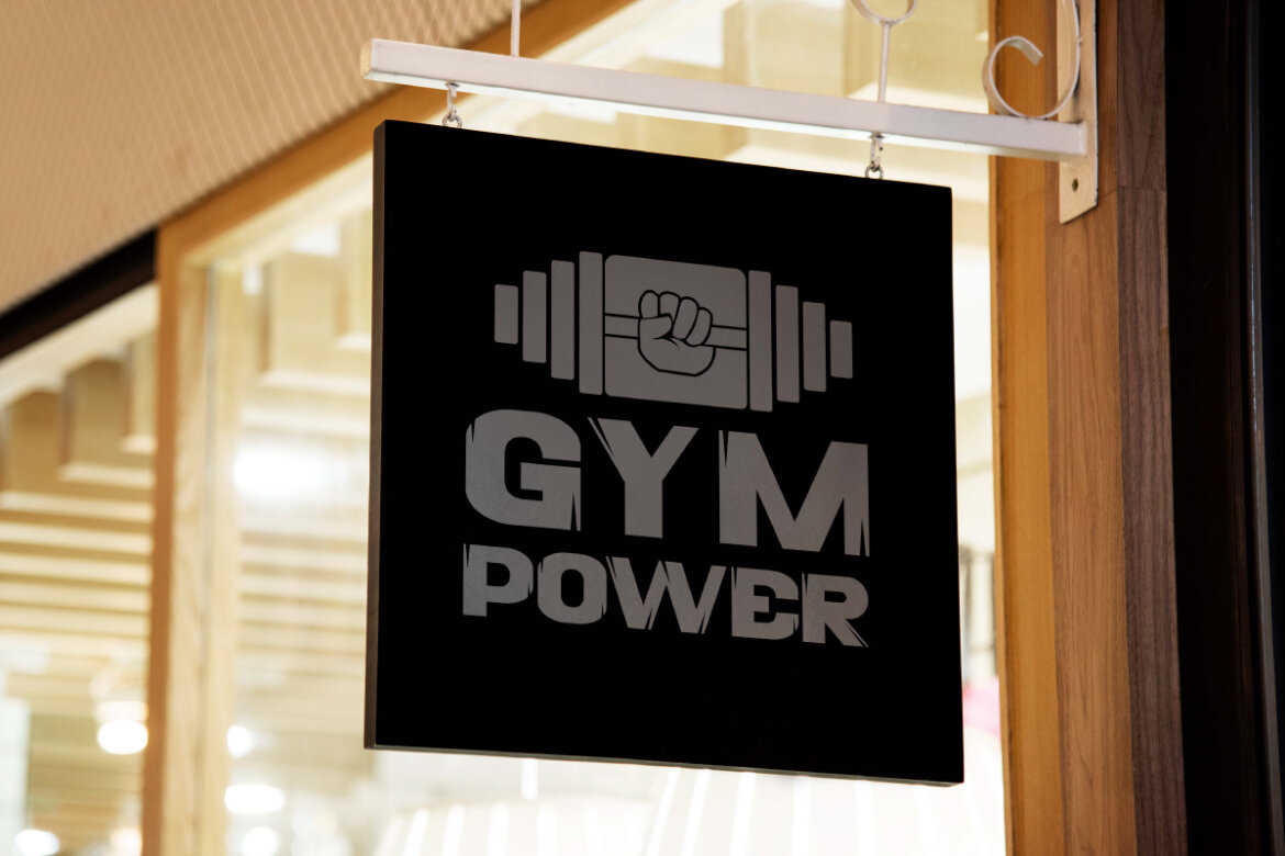 Clutch Kick FREE Font - view 3