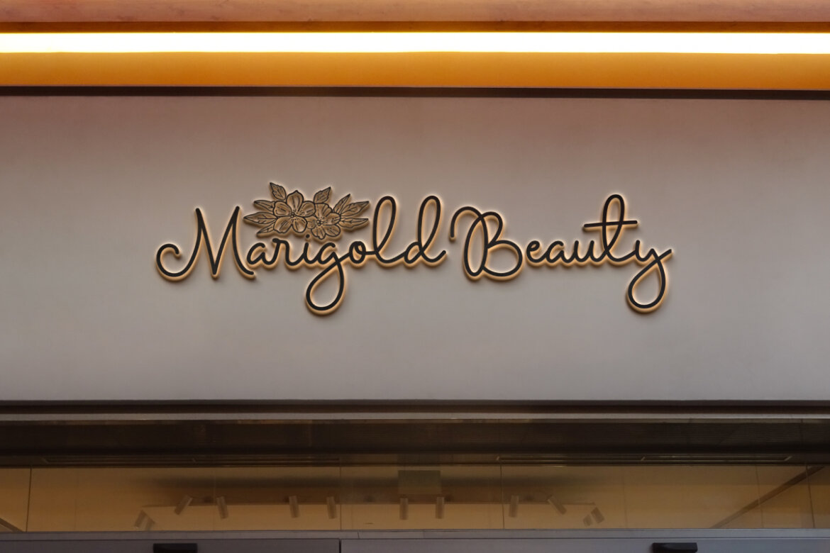 Madelyn Bright FREE Font - view 4