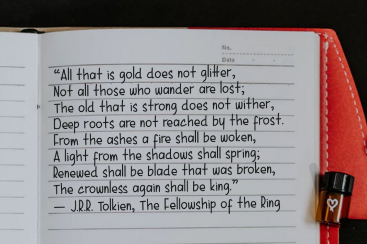 Karenina Handwriting - view 4