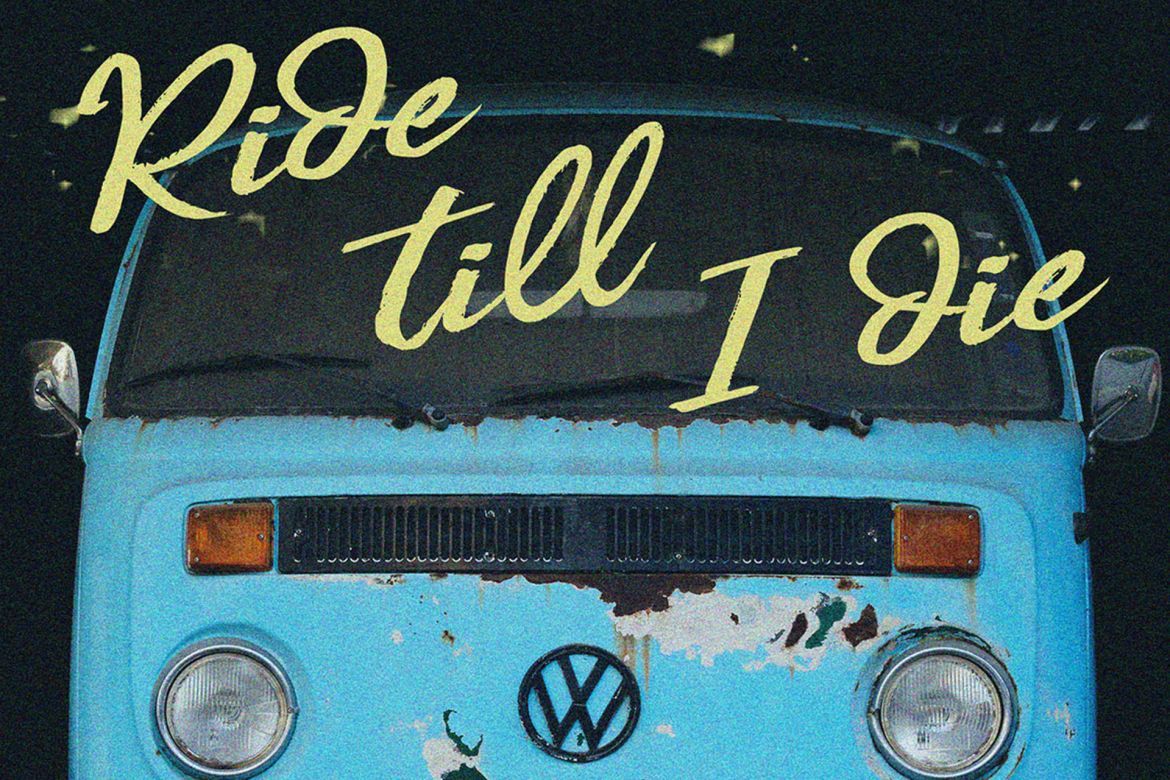 Bill Smith Handwritten Font - view 8