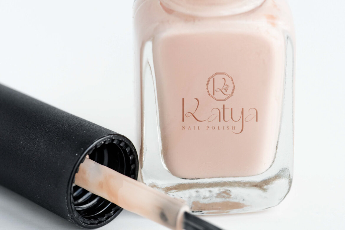 Girlie Fiorella FREE Font alternate