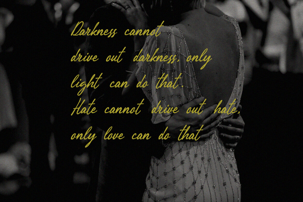 Peftyon Elegant Signature FREE Script - view 4