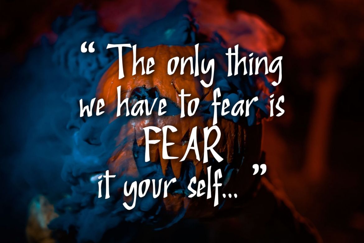 Rockleys Display Font - view 3