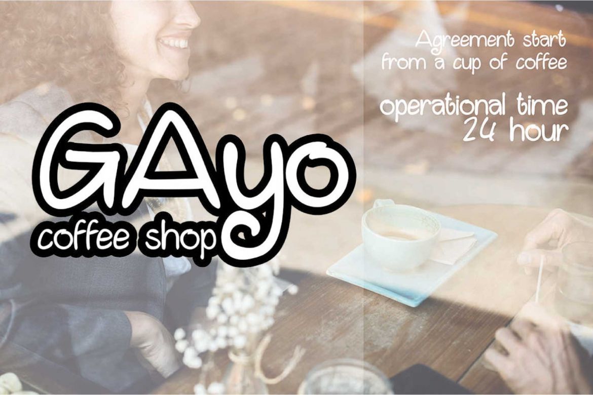 Strawberry Night Font - view 4