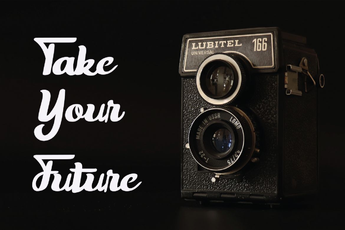 Trackers - Bold Script - view 5