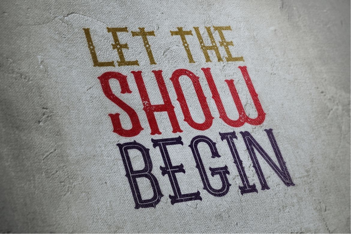 The Circus Show Font Family alternate