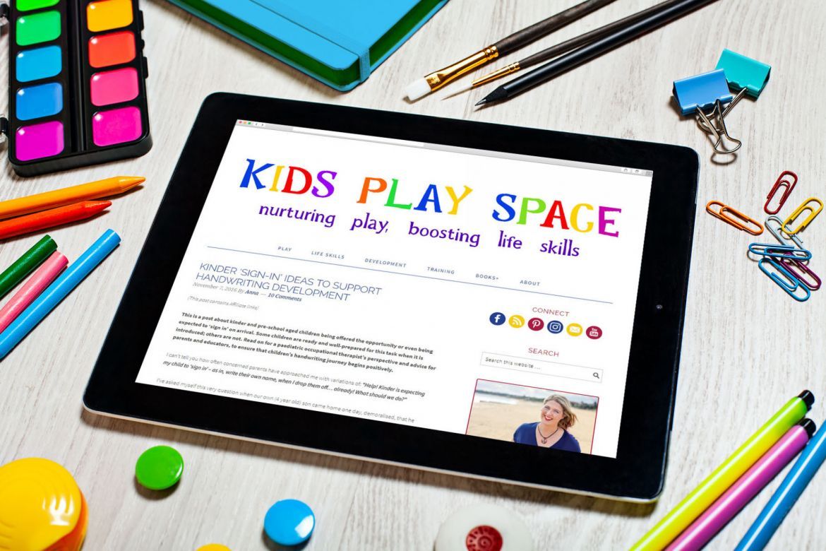 Rainbow Chalk Kids Font - view 13