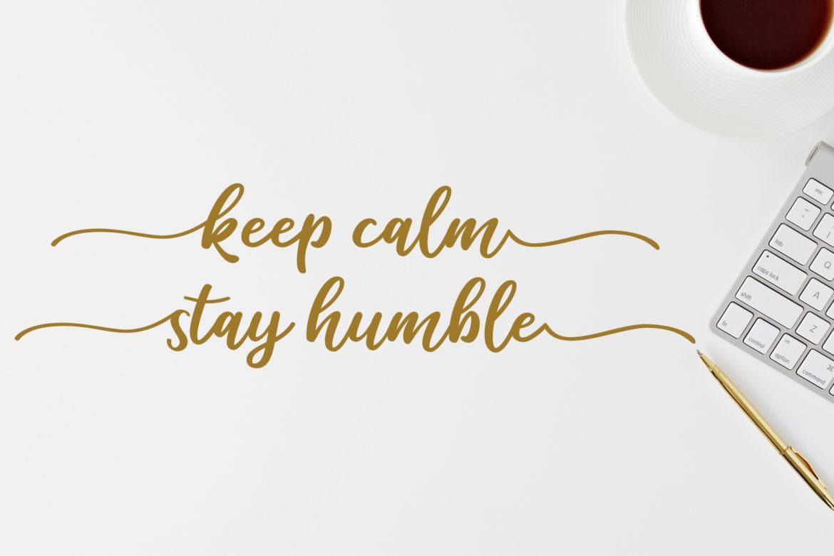 Salika Bold Script Font - view 5