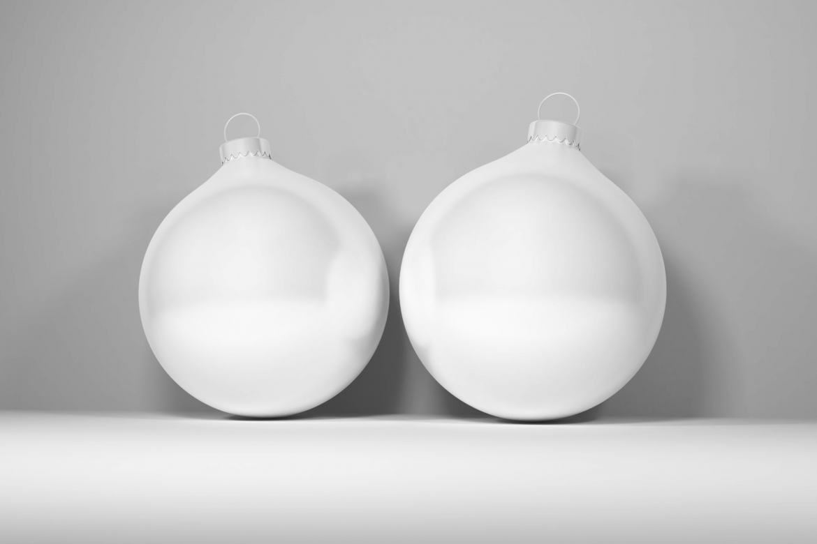Free Christmas Bauble Ball Mockup Template - view 2