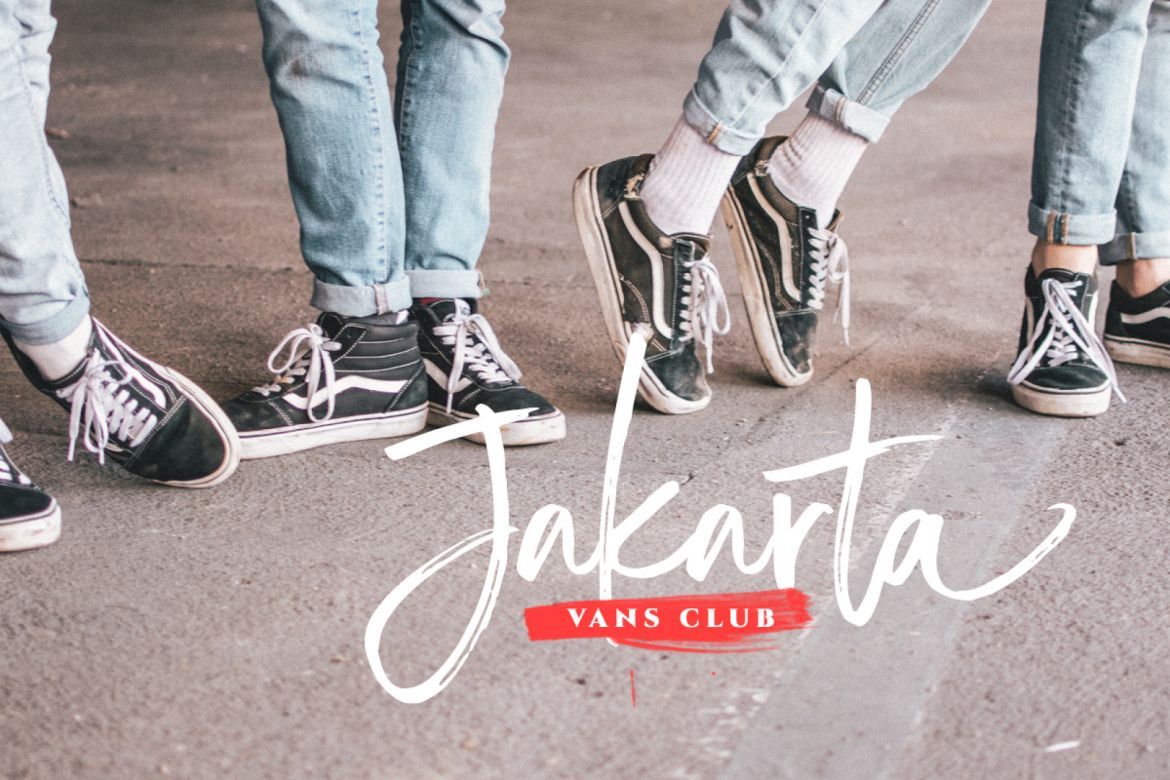 Wonderstory - Brush Script - view 9