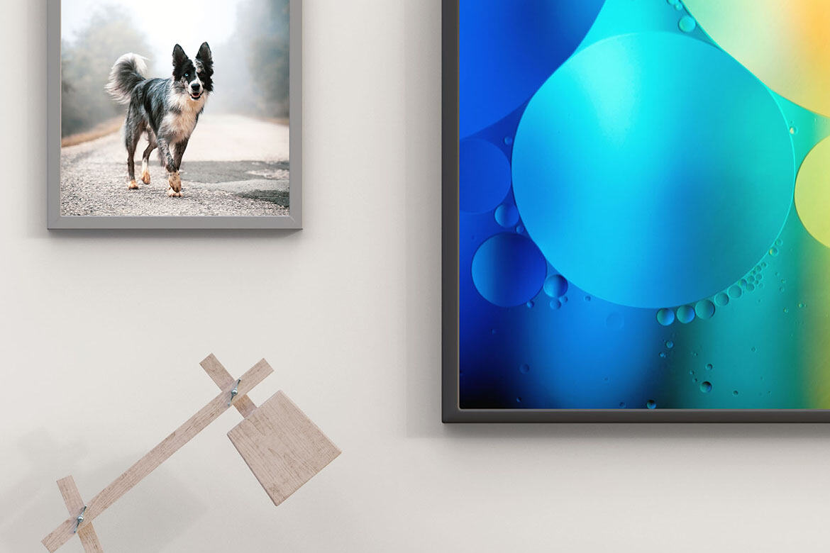 Desk Scene & Frame - Free Mockup alt