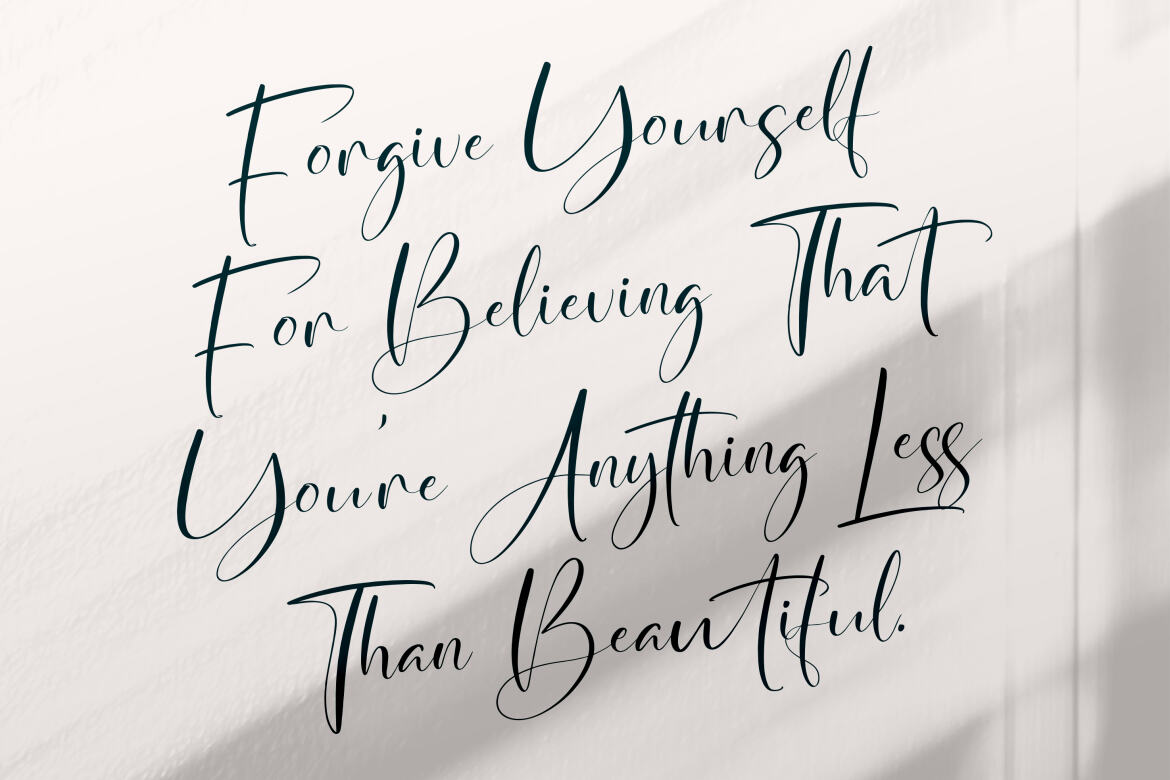 Winterland – FREE Script Font - view 11