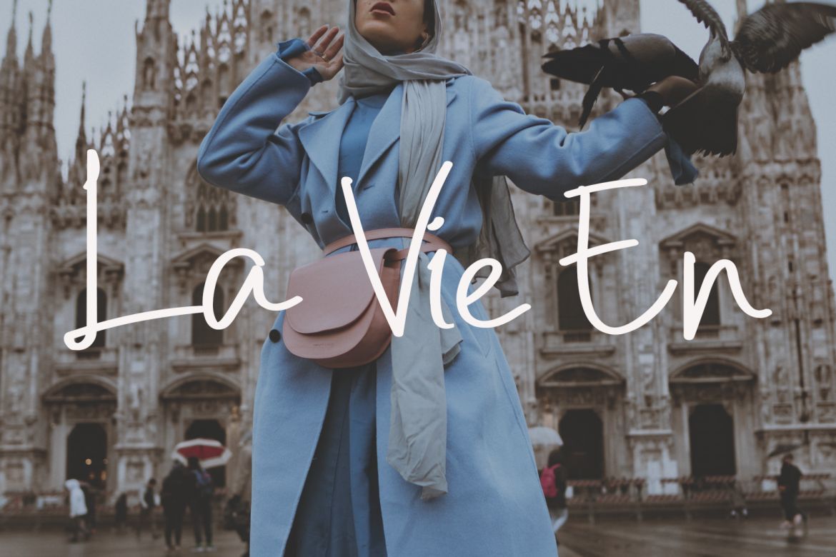 LaTahzan - Handwritten Font alt