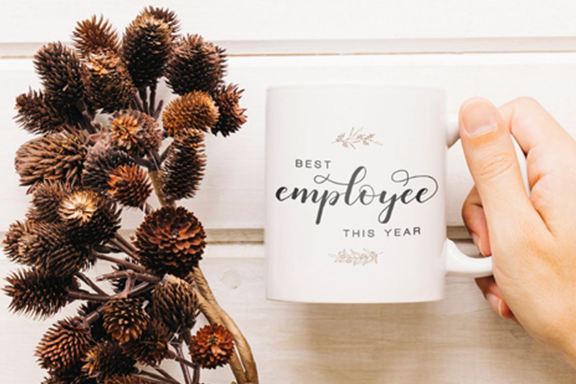 Monatia - Elegant Script - view 13