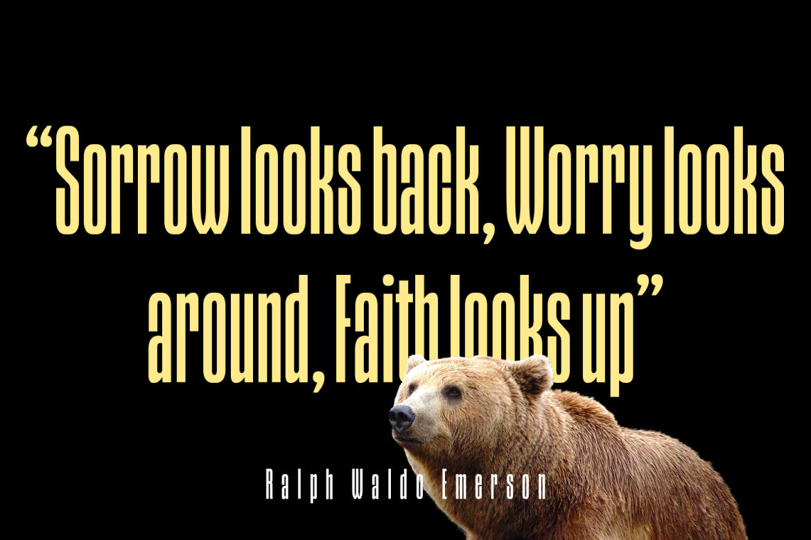 Sommar FREE Display Font - view 2