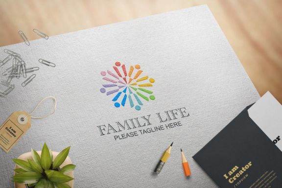 Family Circle Logo