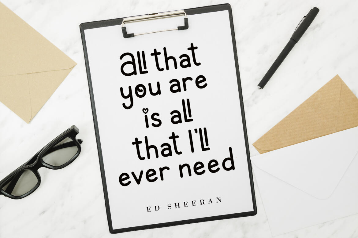 Amillova FREE Font - view 3