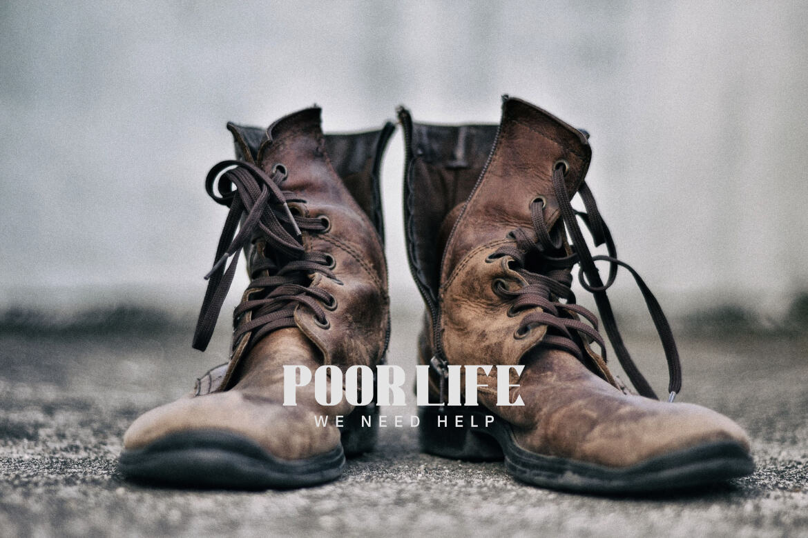 Warriot FREE Serif Font - view 3