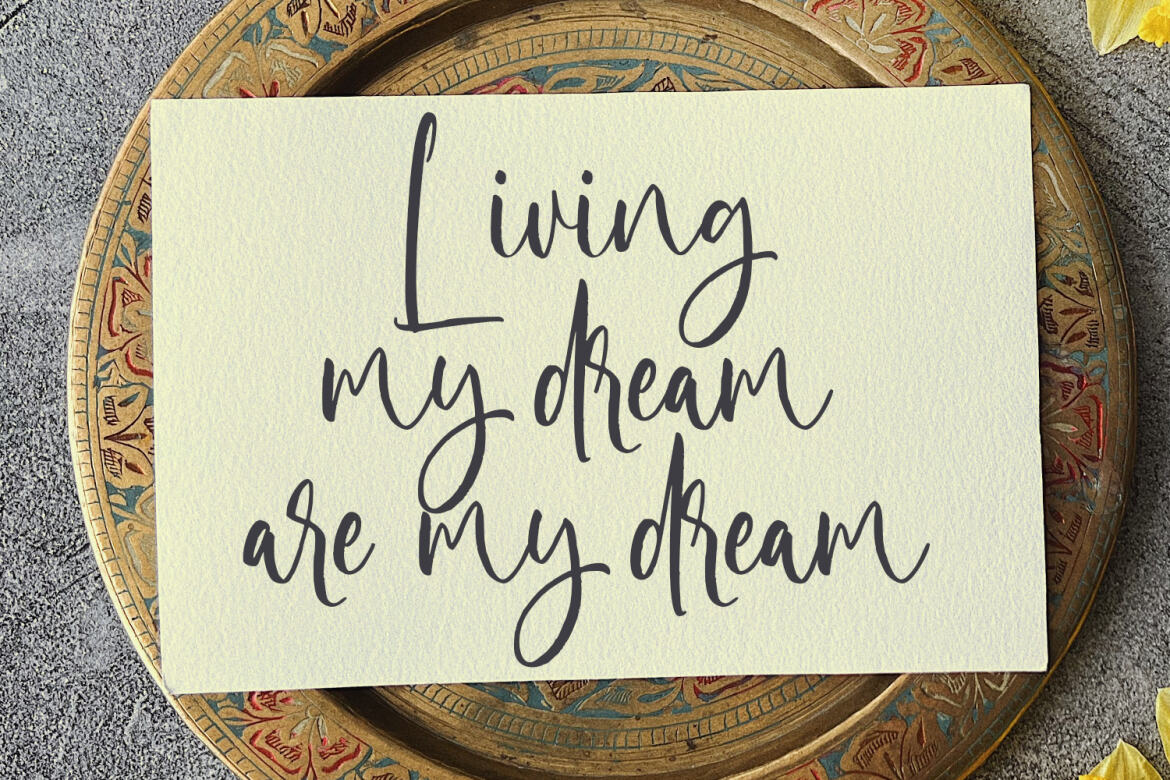 Miguel Sparks FREE Script Font - view 4