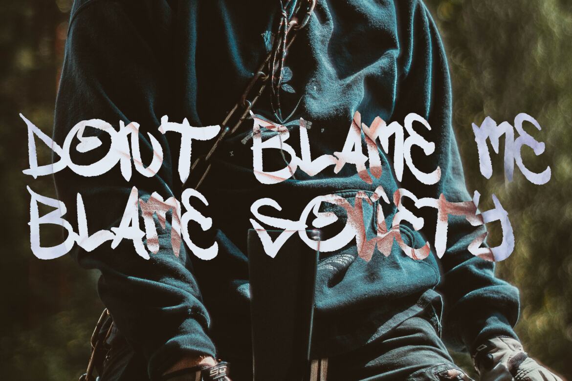 One Oximus - Jagged Graffiti FREE Font - view 5