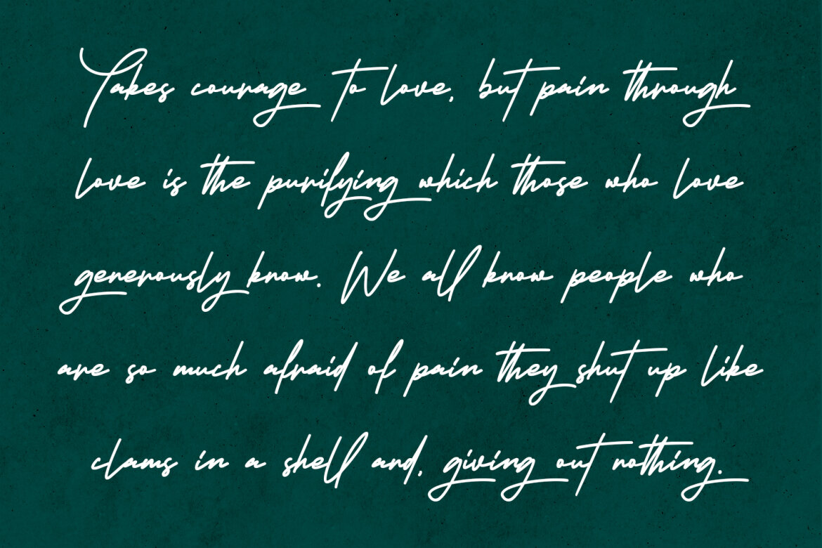 Historikal Signature FREE Script Font alternate