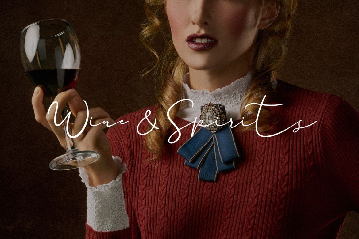 Paulina Elegance Script Font alternate