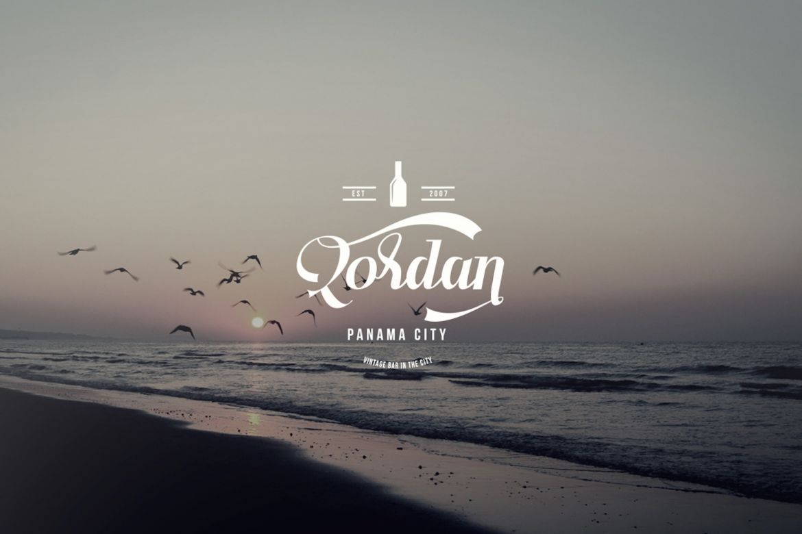 Benihana Vintage Font - view 17