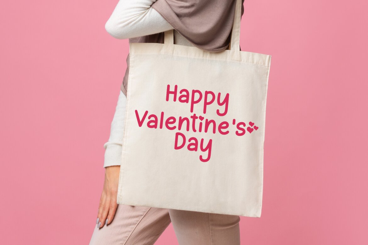 Valentine Cupcake FREE Font - view 5