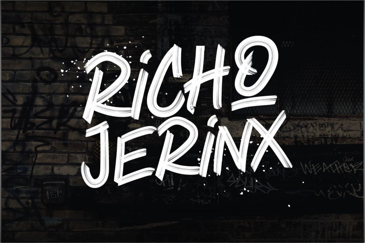 Sand Dael - Brush Font alternate