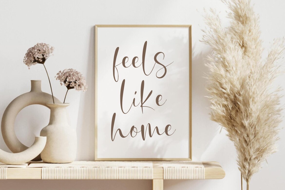 Cristaline - Stylish Script FREE Font alt