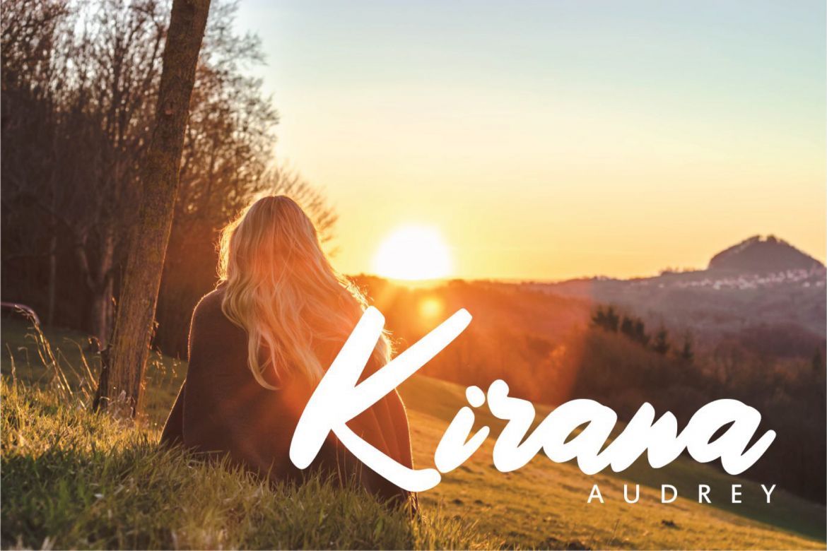 Savana - Script Bold Font alternate