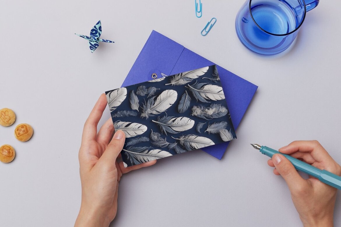 White Feathers - Free Patterns alt