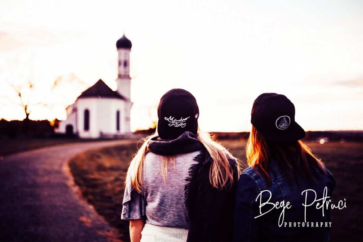 Pink Script - Signature Font - view 4